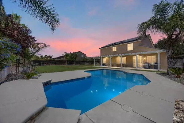 15541 Montalone Place, Bakersfield, CA 93314