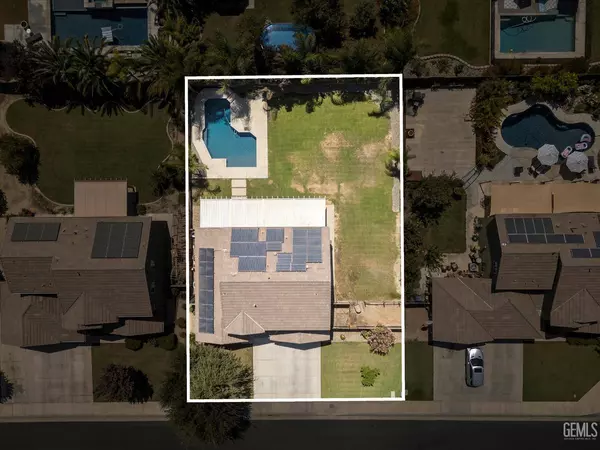 15541 Montalone Place, Bakersfield, CA 93314