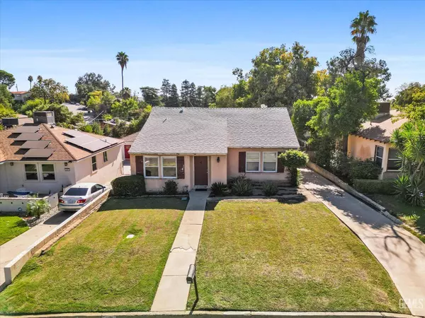 2871 N Inyo Street, Bakersfield, CA 93305