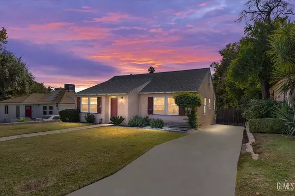 2871 N Inyo Street, Bakersfield, CA 93305