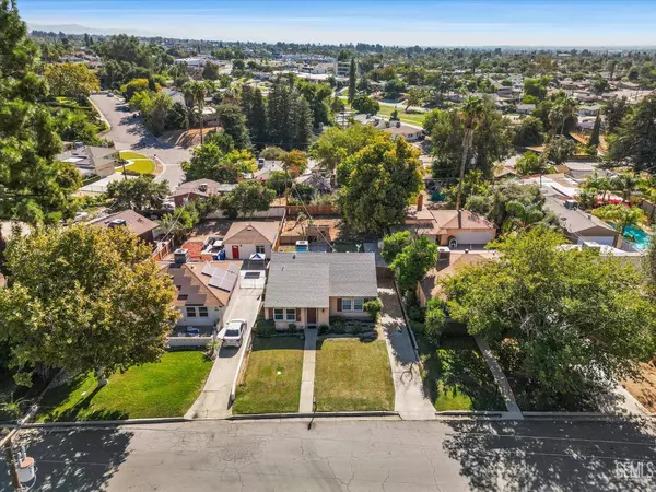 2871 N Inyo Street, Bakersfield, CA 93305