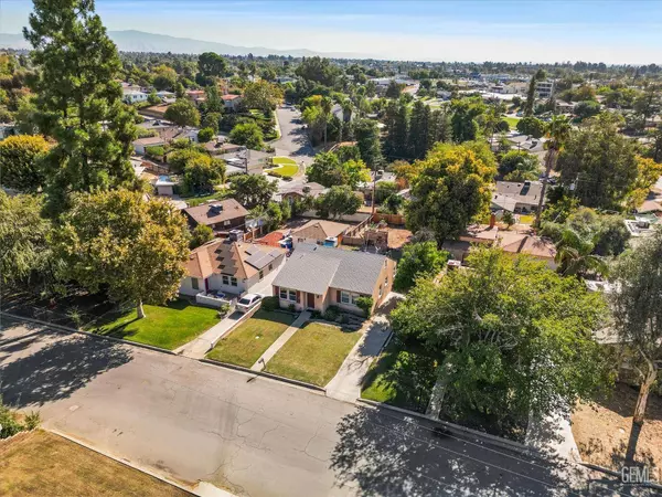 2871 N Inyo Street, Bakersfield, CA 93305