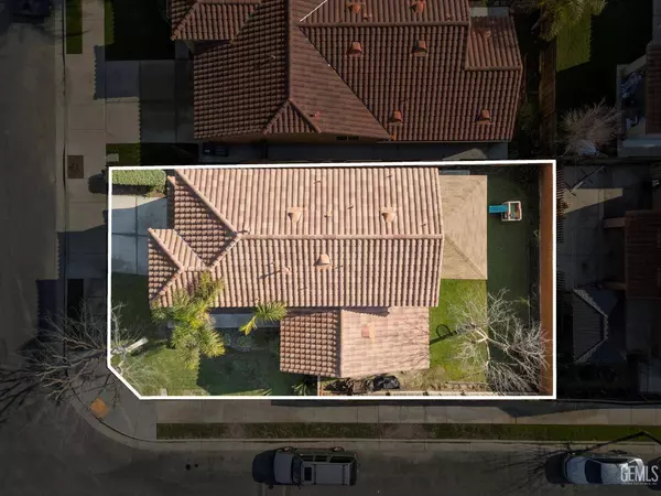 6629 Starbright Drive, Bakersfield, CA 93313