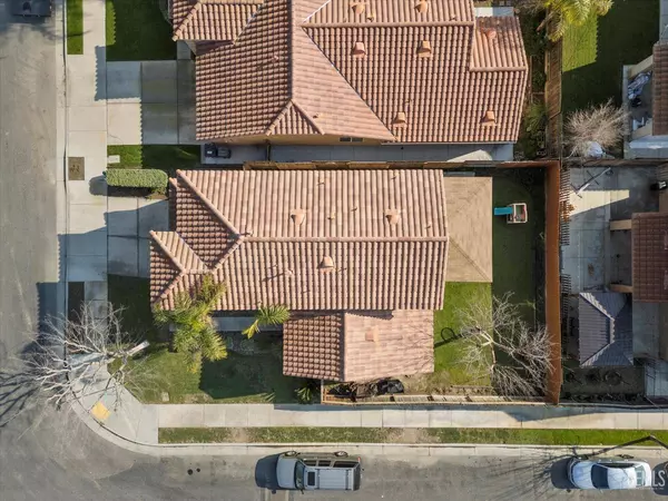 6629 Starbright Drive, Bakersfield, CA 93313