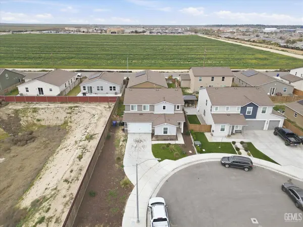 7215 Shooting Star Court, Bakersfield, CA 93311