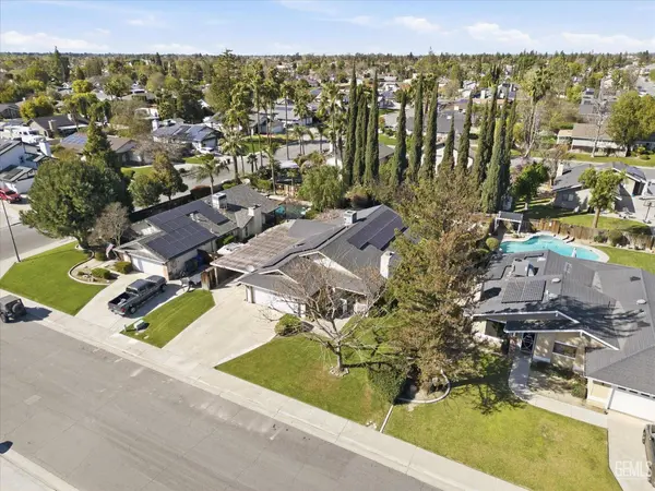 13116 Amanda Court, Bakersfield, CA 93314