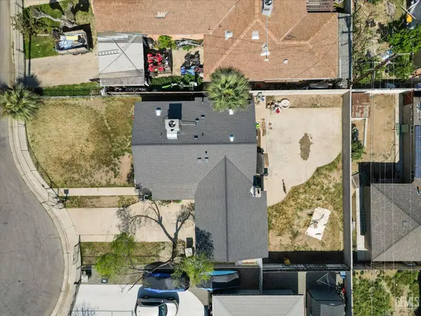 3212 Timothy Street, Bakersfield, CA 93304