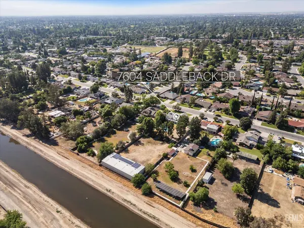 7604 Saddleback Drive, Bakersfield, CA 93309