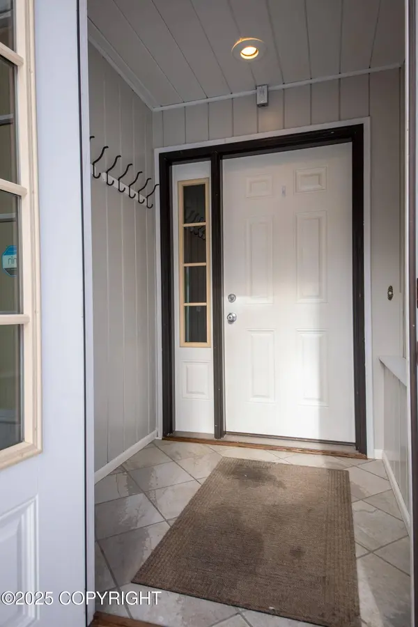 27333 Golden Eagle CT, Chugiak, AK 99567
