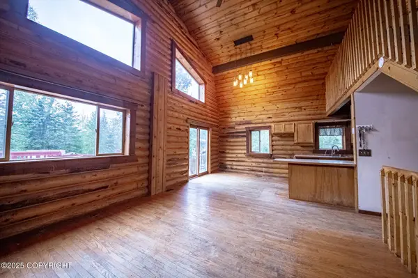 6840 S Hallie DR, Wasilla, AK 99623