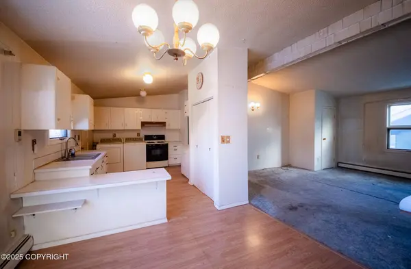 7741 Maryland AVE, Anchorage, AK 99504