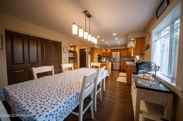 4600 E Pamela DR, Wasilla, AK 99654