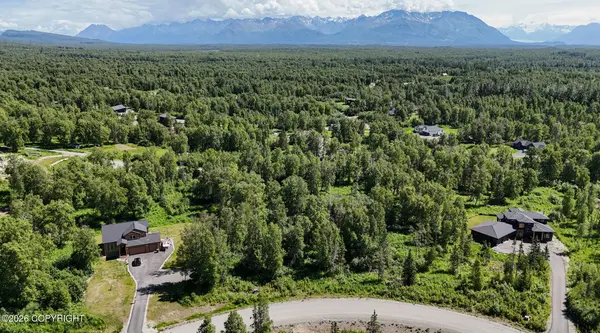 7390 E Narnia CIR, Palmer, AK 99645