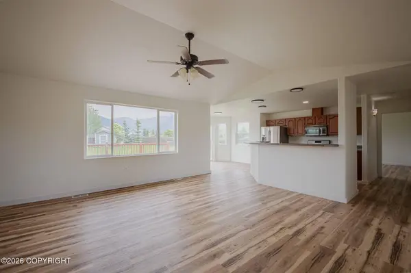 13773 E Jersey LOOP, Palmer, AK 99645