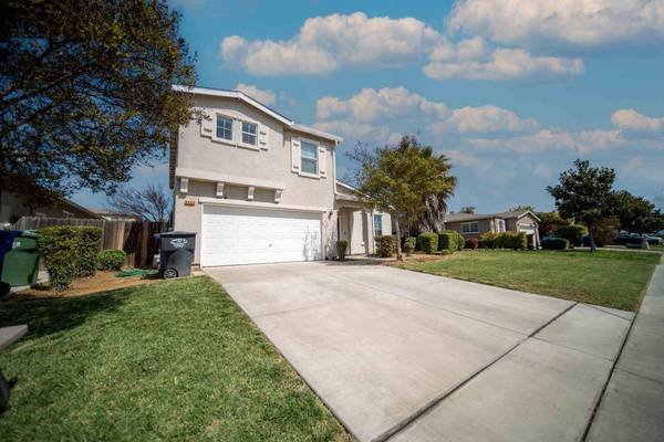 1957 Waldo WAY, Dinuba, CA 93618