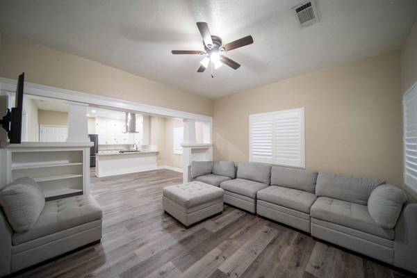 1834 Young Street, Selma, CA 93662