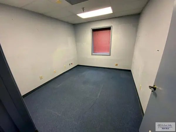 4102 Navarro St., Victoria, TX 77901