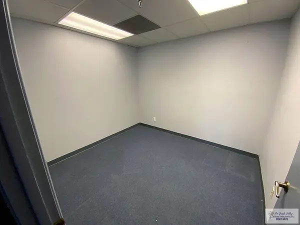 4102 Navarro St., Victoria, TX 77901
