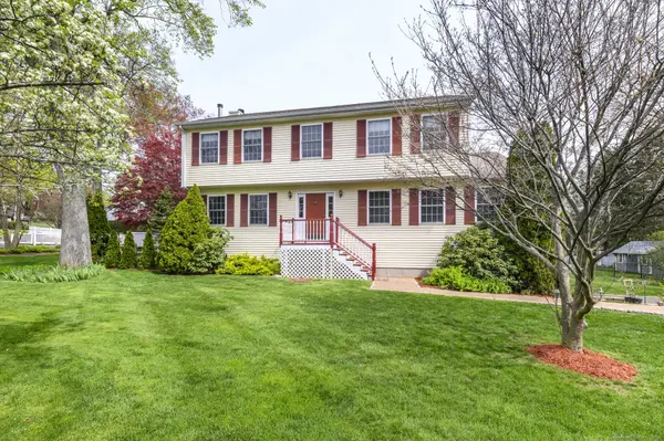 117 Middlebrooks Avenue, Trumbull, CT 06611