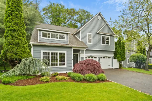 65 Macarthur Lane #APT 6, Stamford, CT 06902