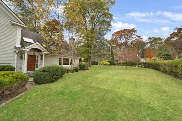 8 Caddy Road, Norwalk, CT 06851