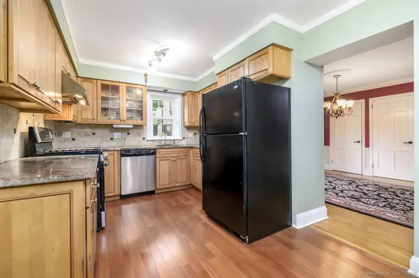 237 Strawberry Hill Avenue #APT 2, Stamford, CT 06902