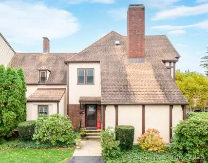 237 Strawberry Hill Avenue #APT 2, Stamford, CT 06902