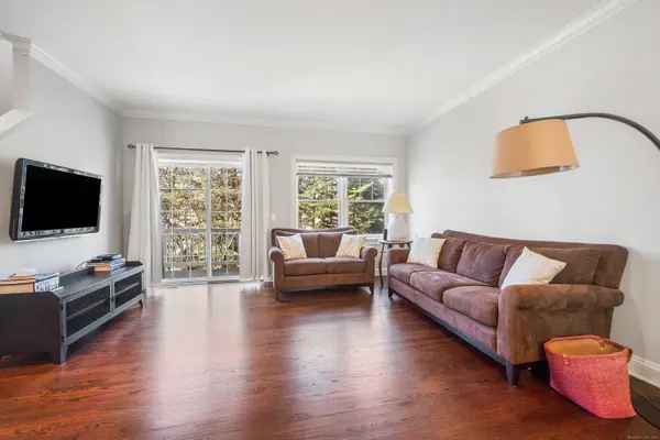 160 Glenbrook Road #6B, Stamford, CT 06902