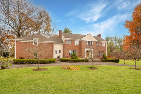 77 Aspen Lane, Stamford, CT 06903