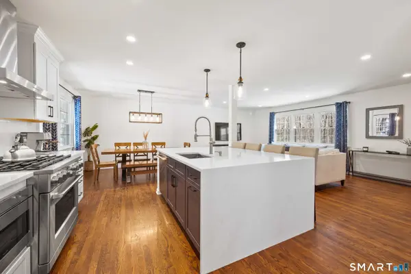 6 Buckboard Lane, Fairfield, CT 06824