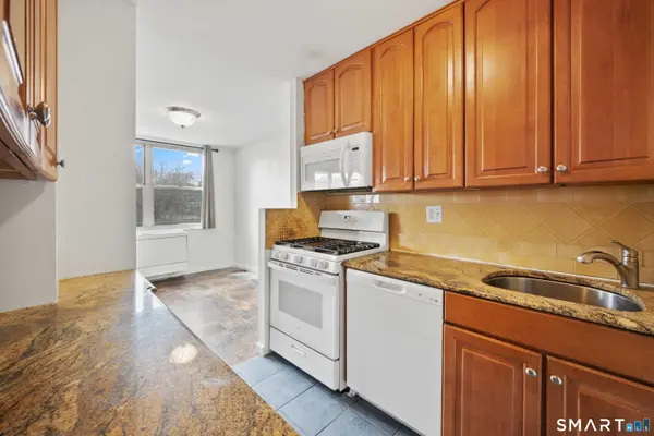 50 Glenbrook Road #1F, Stamford, CT 06902