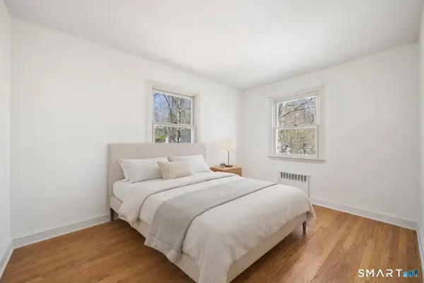 19 Glendale Circle, Stamford, CT 06906