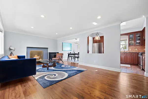 5 Brighton Place, Stamford, CT 06902