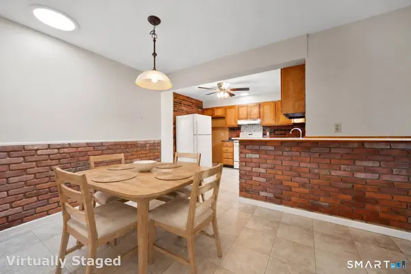 9 Round Hill Road, Trumbull, CT 06611