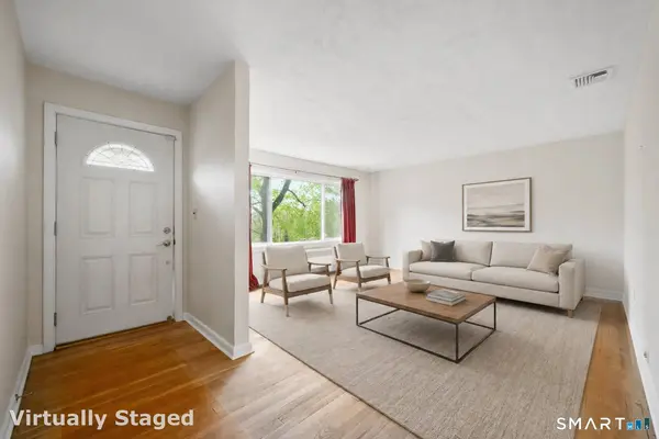 9 Round Hill Road, Trumbull, CT 06611