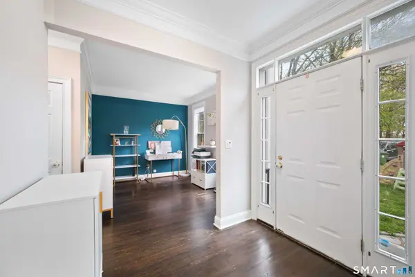 44 Cricket Lane, Fairfield, CT 06825