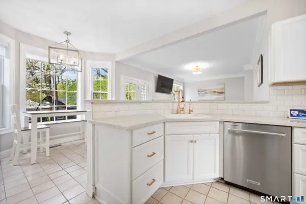 44 Cricket Lane, Fairfield, CT 06825