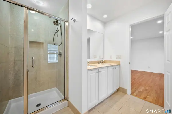 160 Glenbrook Road #2B, Stamford, CT 06902