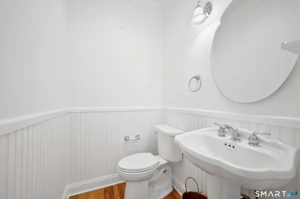 160 Glenbrook Road #2B, Stamford, CT 06902