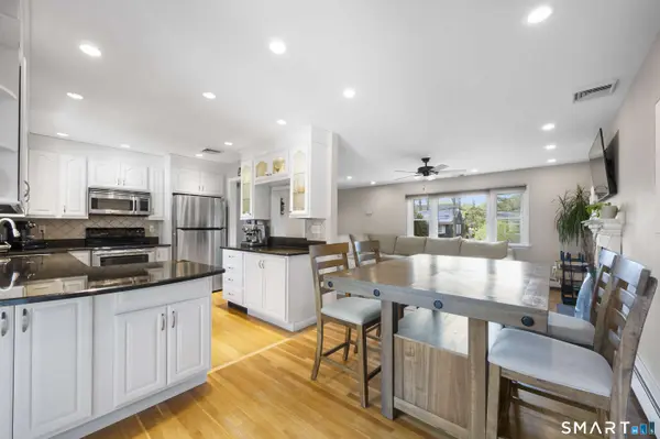 24 Heather Lane, Norwalk, CT 06851