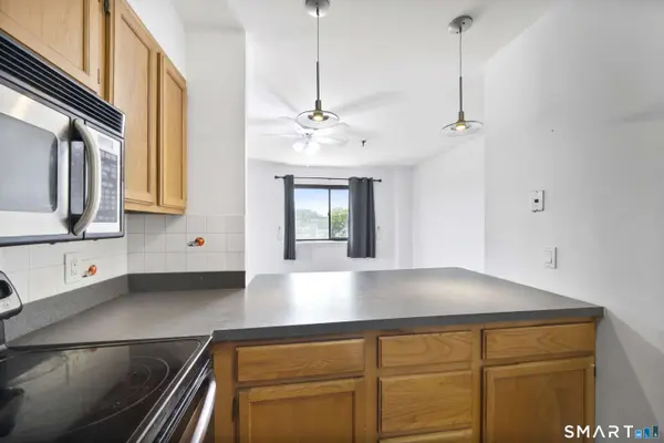 51 Schuyler Avenue #6F, Stamford, CT 06902