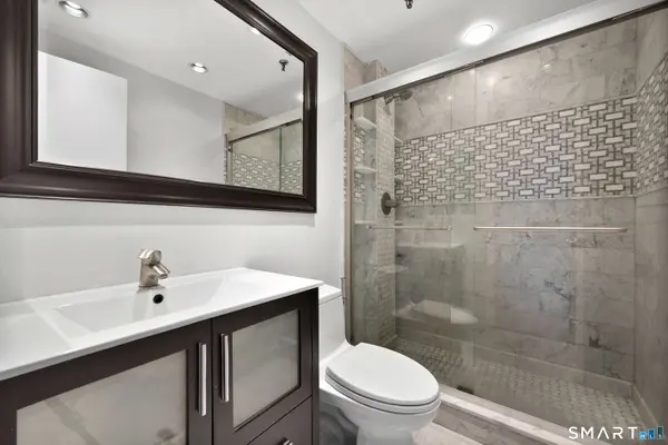 51 Schuyler Avenue #6F, Stamford, CT 06902