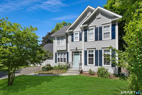 44 Cricket Lane, Fairfield, CT 06825