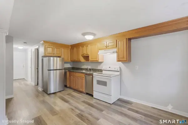 22 Main St Extension #A6, Simsbury, CT 06081