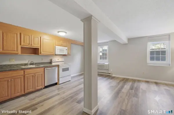 22 Main St Extension #A6, Simsbury, CT 06081