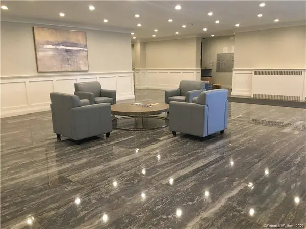 27 Northill Street #2P, Stamford, CT 06907
