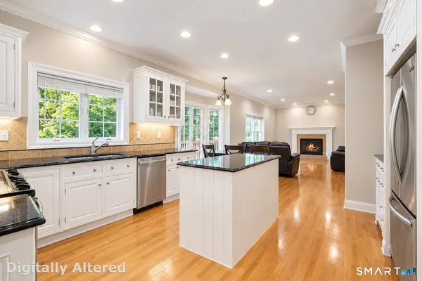 12 Crowne Pond Lane #12, Wilton, CT 06897