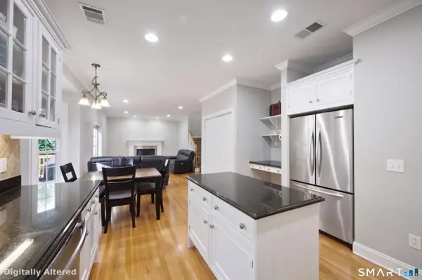 12 Crowne Pond Lane #12, Wilton, CT 06897