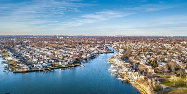 Long Island NY Real Estate: What Buyers and Sellers Should Know