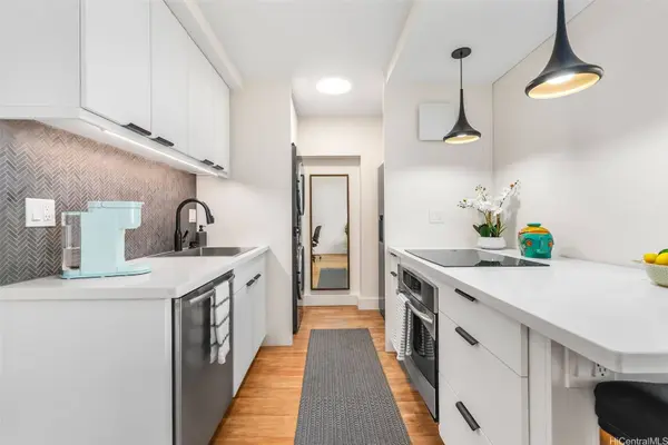 1122 Elm ST #702, Honolulu, HI 96814